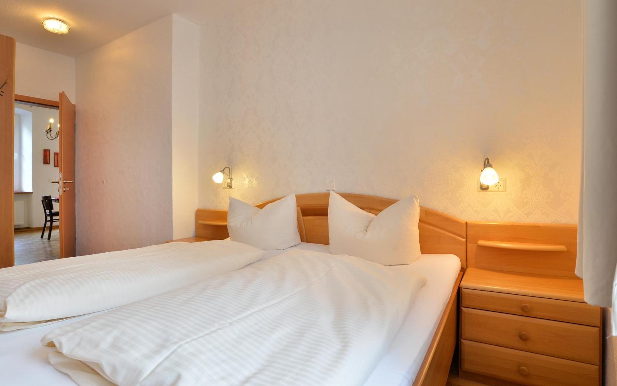 By Weingut Hommes In Mosel Apartment Ernst