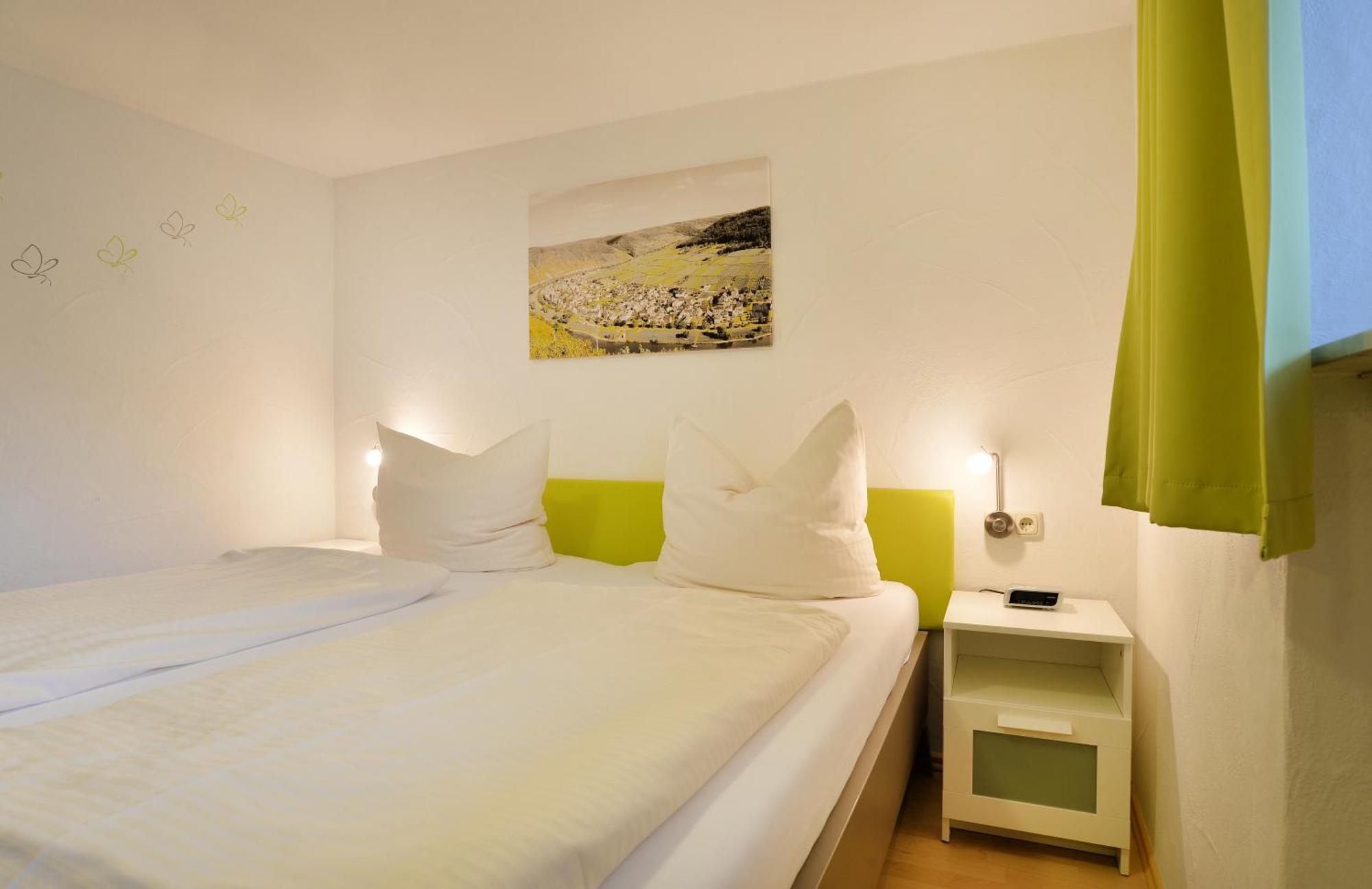 Apartment By Weingut Hommes In Mosel