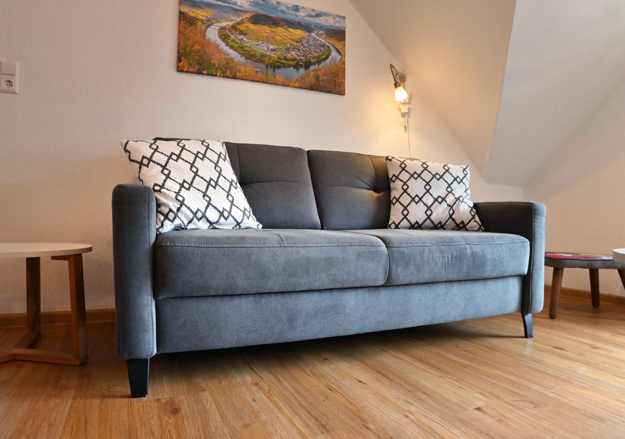 By Weingut Hommes In Mosel Apartment Ernst